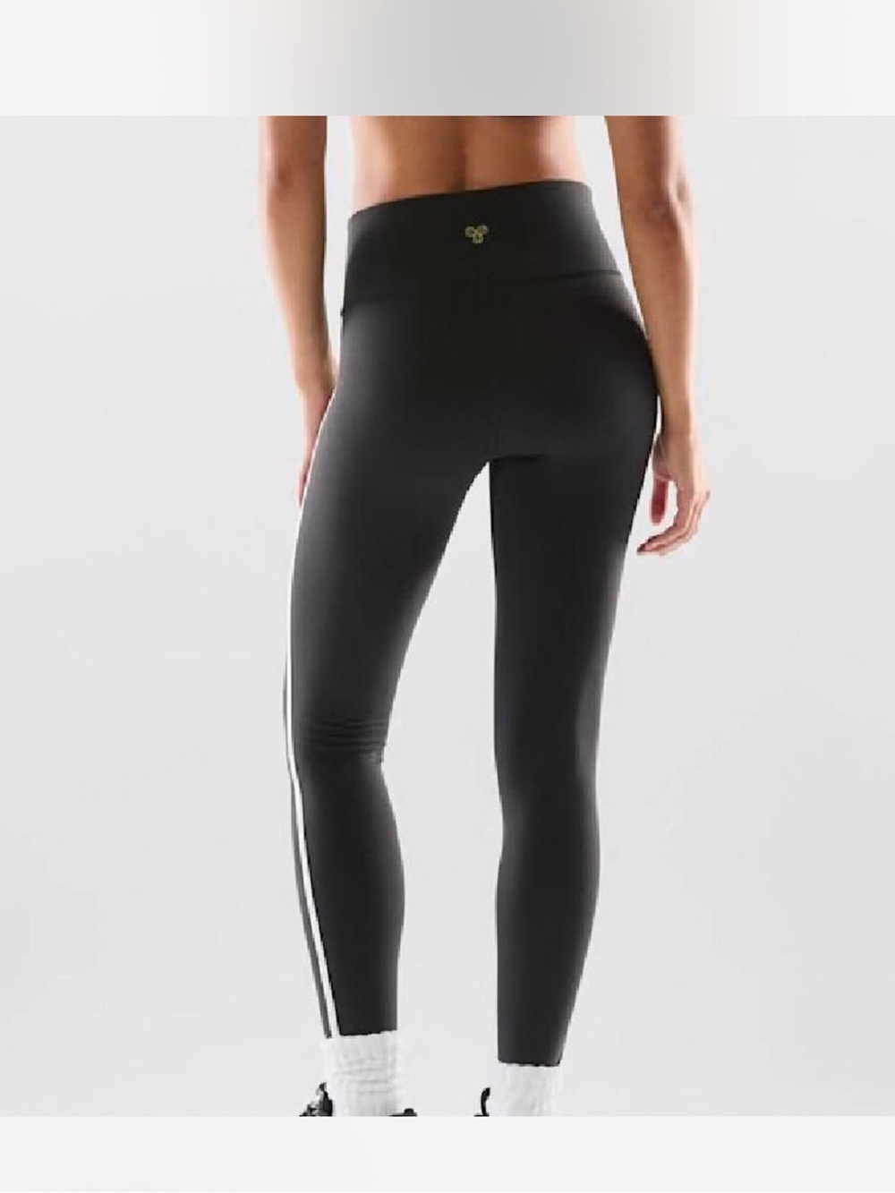 Aritzia Golden Atmosphere leggings
